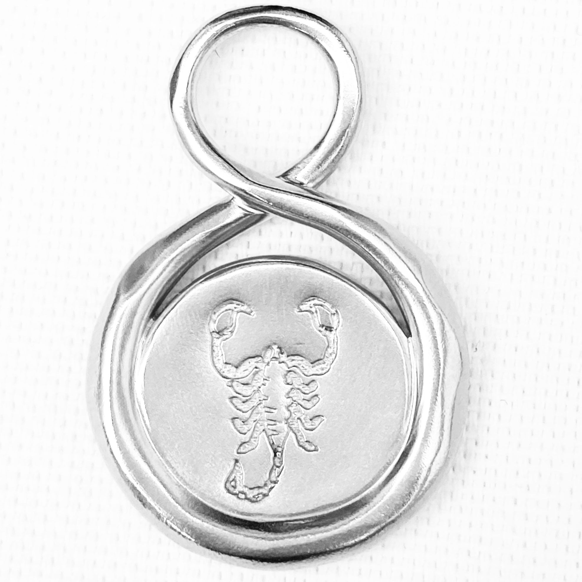 scorpion argent passivé