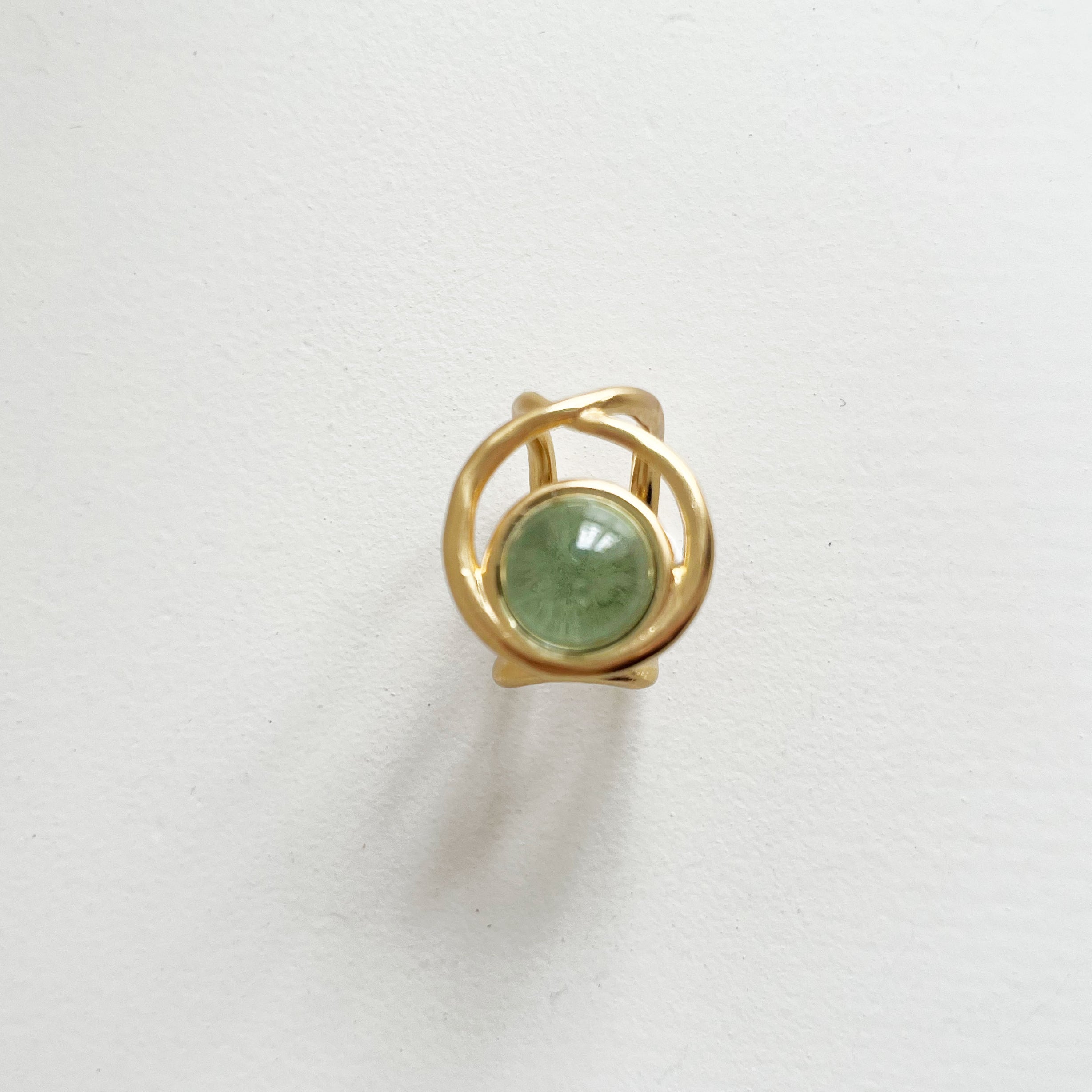 “ECLIPSE SIGNET RING” EMERALD VERMEIL 18 CARAT GOLD
